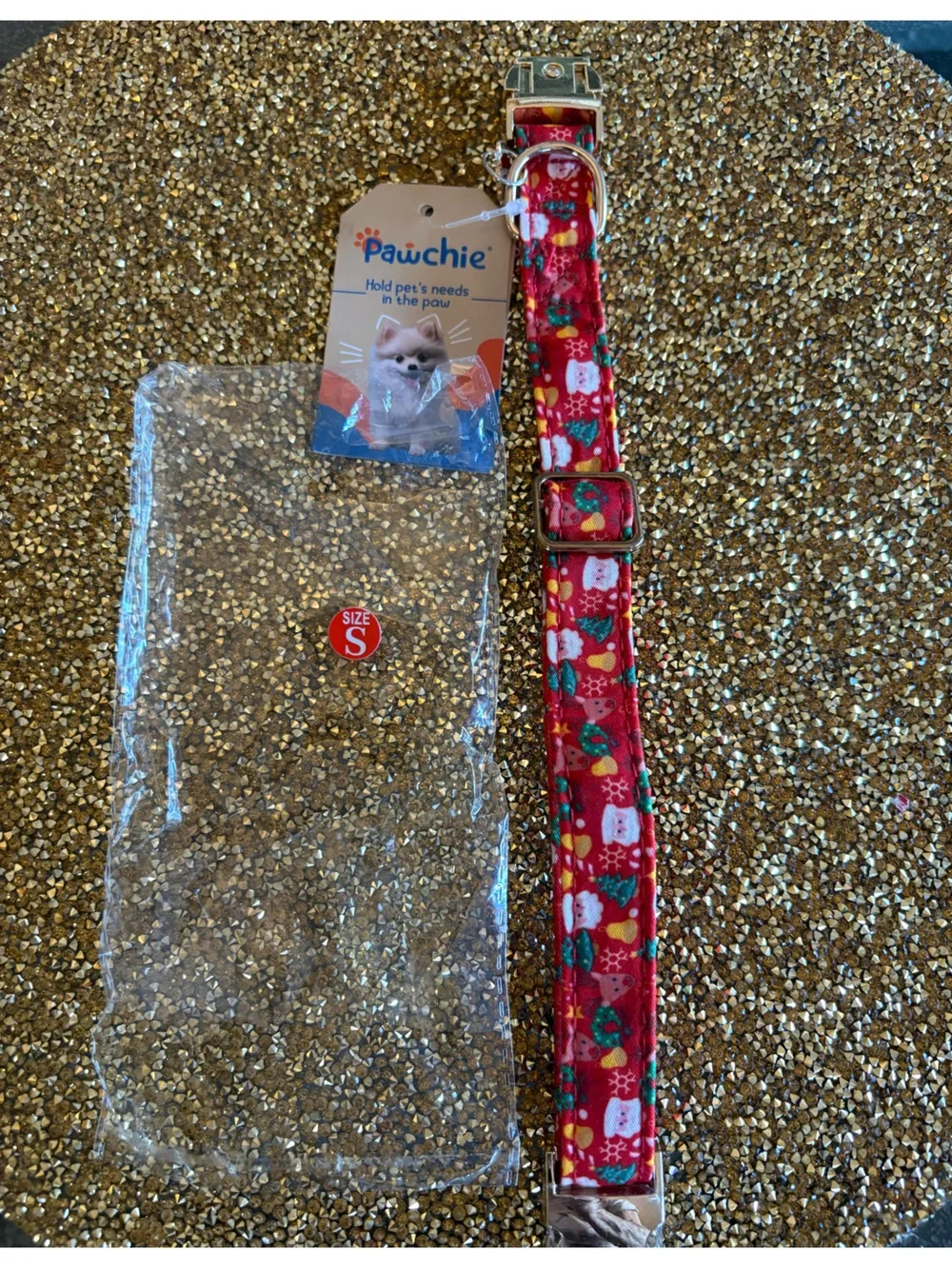 Festive NWT Red Small Dog Collar with Holiday Print. Size Small Dog